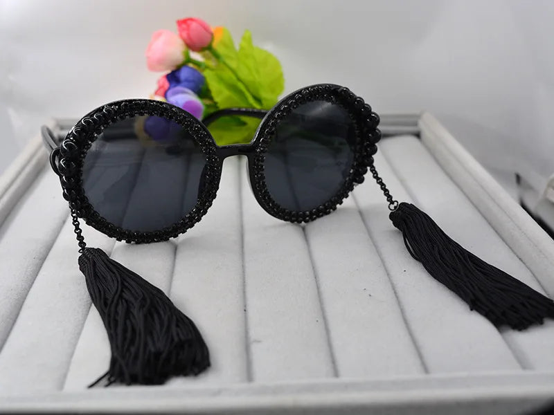 Baroque round sunglasses women tassel pearl rhinestones decoration sun glasses large frame round glasses female sunglasses