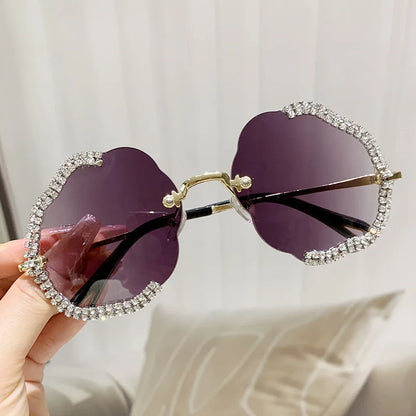 2024 New Metal Frame Flower Designer Women Trendy Fashion Cutting Lens Ladies Street Photography Woman's Shades Sunglasses