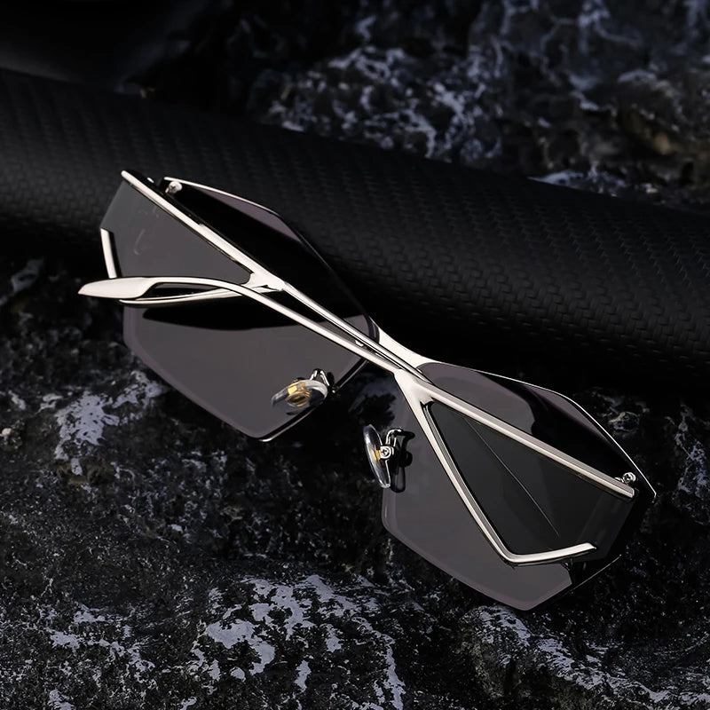 Y2K Punk Sports Sunglasses Women Men 2024 Luxury Brand Metal Frame Irregular Rectangular Sun Glasses for Lady Steampunk Eyewear