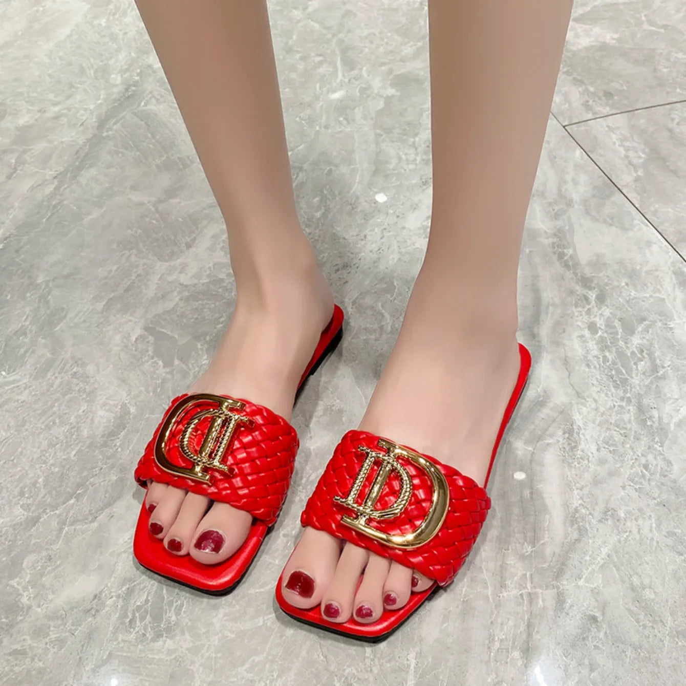 Women Slippers Luxury Decor Weave Designer Flat Sandals Fashion Open-toe Vacation Slides Women Party Sexy Elegant Slippers Women