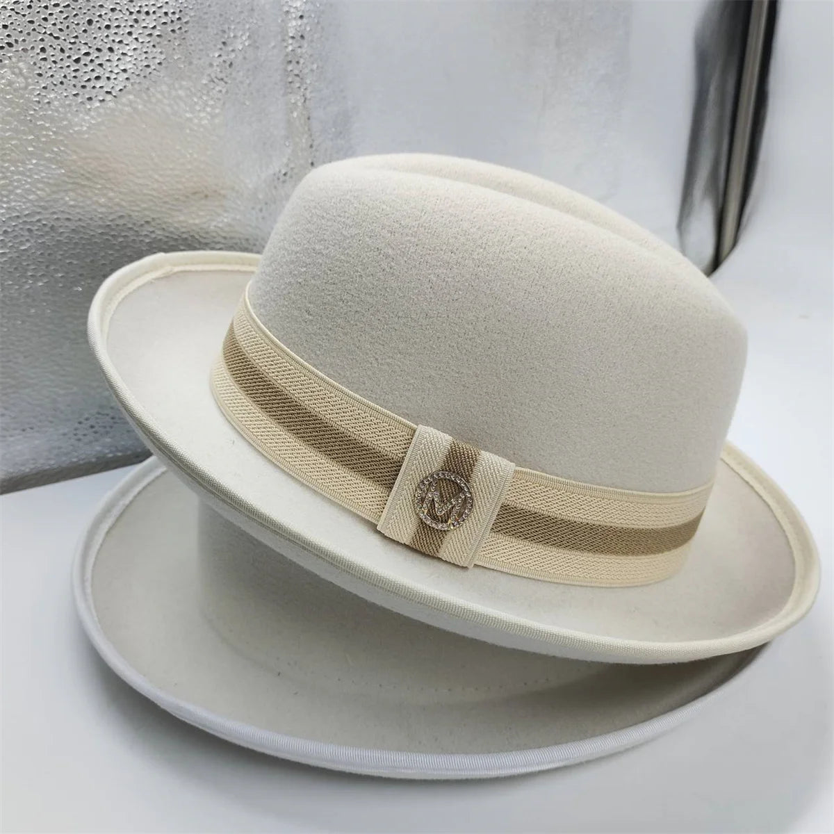 the Derby Hat bowler hat  Fedora for Women and Men Party Hat Men Hat for Winter Elastic Band Felt Hat Jazz Church Hat Wholesale