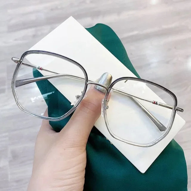 Ultralight Blue Blocking Glasses Girl Retro Green Frame Plain Glasses Blue Light Bezel Transparent Eyewear Glasses for Women