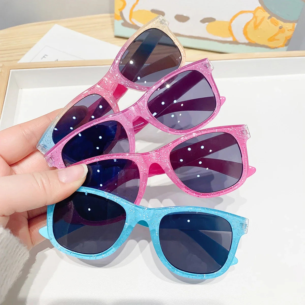 2024 New Trendy Cool Children's Colorful Shiny Square Sunglasses Girls Trendy Fashionable Cute Sun Glasses Kids Eyewear